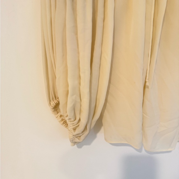 Parker Cream Blouse w/ balloon sleeves size small - Picture 3 of 4